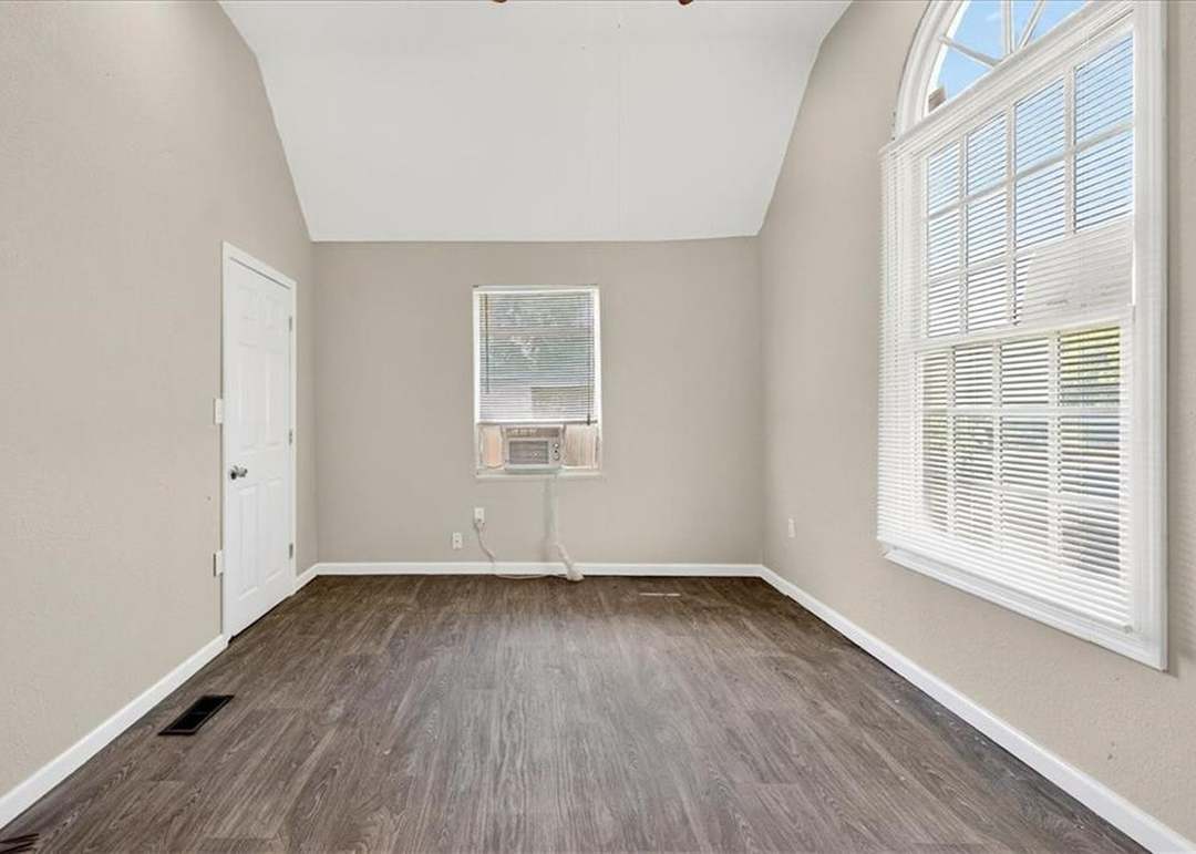 3619 Topping Avenue — photo 4