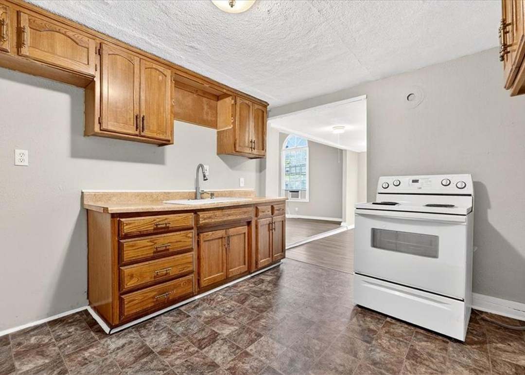 3619 Topping Avenue — photo 10
