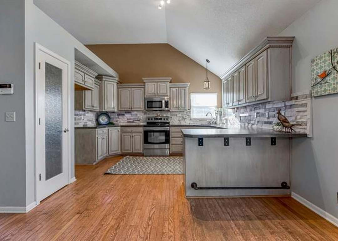 1304 N 3rd Street East Street — photo 6