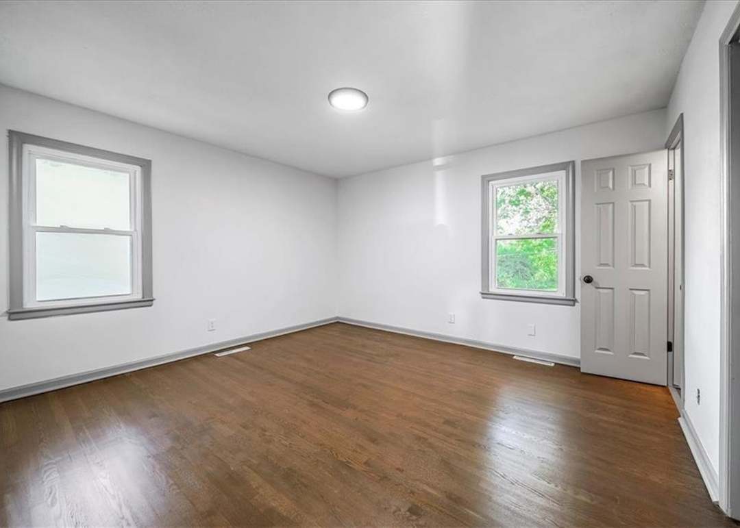 9615 Fremont Avenue — photo 5