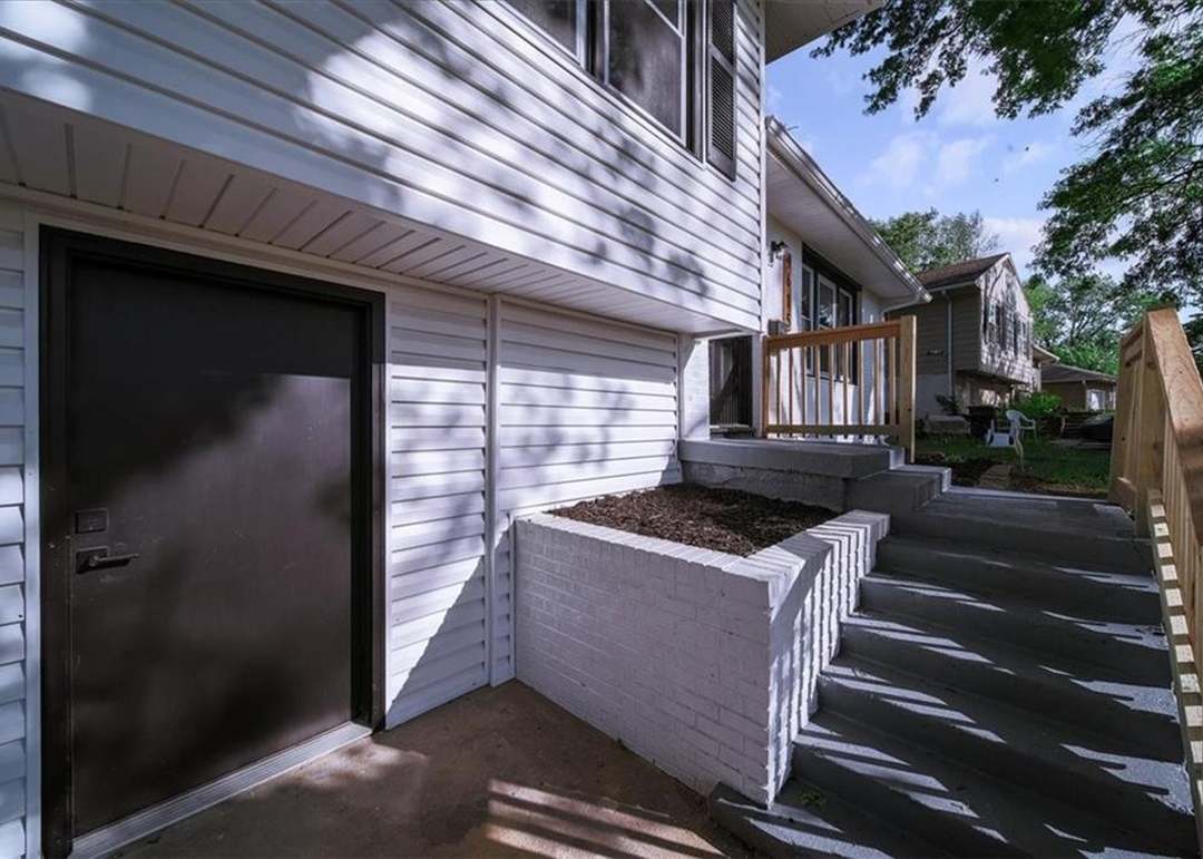 9615 Fremont Avenue — photo 11