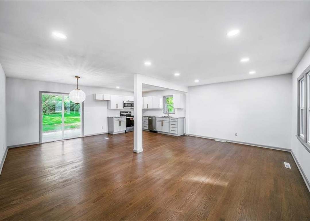 9615 Fremont Avenue — photo 14