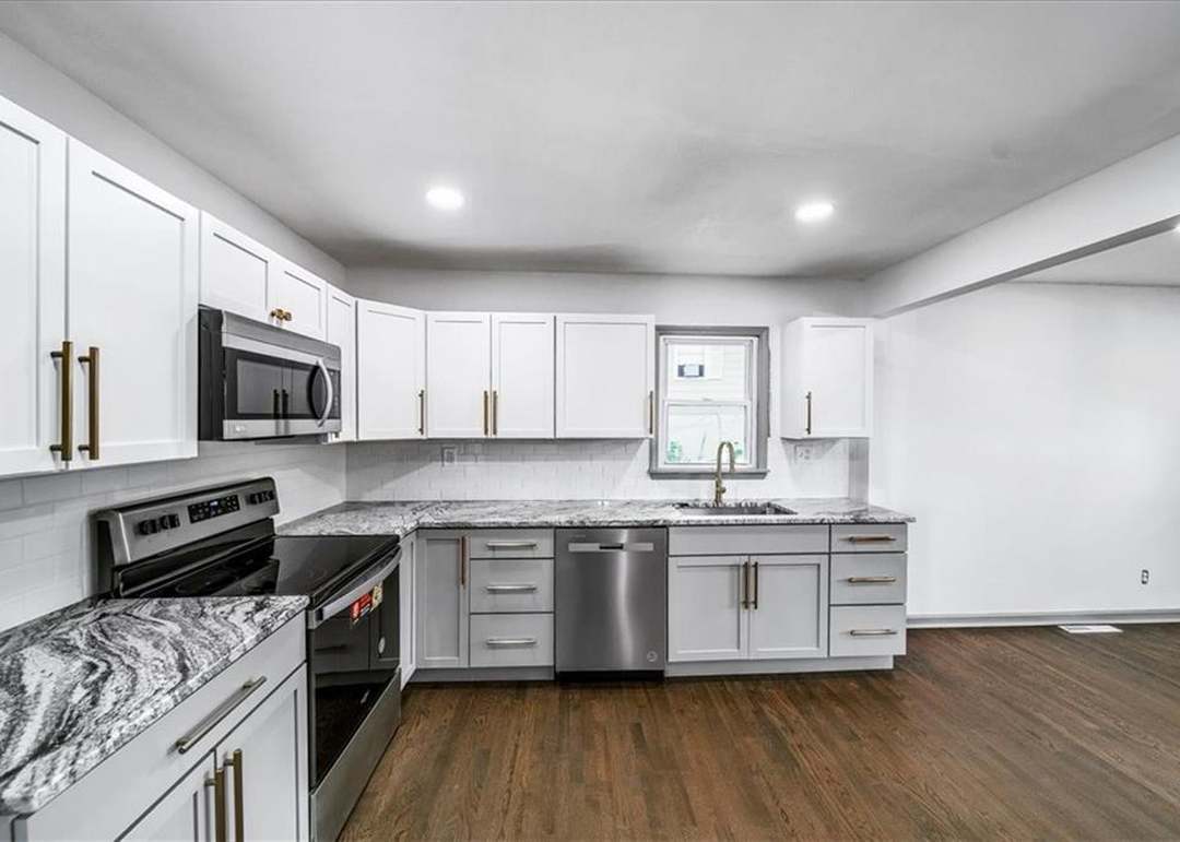 9615 Fremont Avenue — photo 16