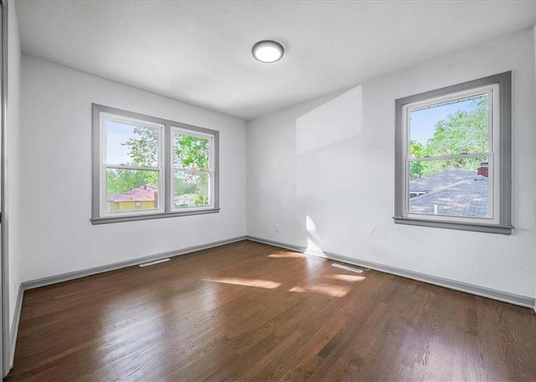 9615 Fremont Avenue — photo 25