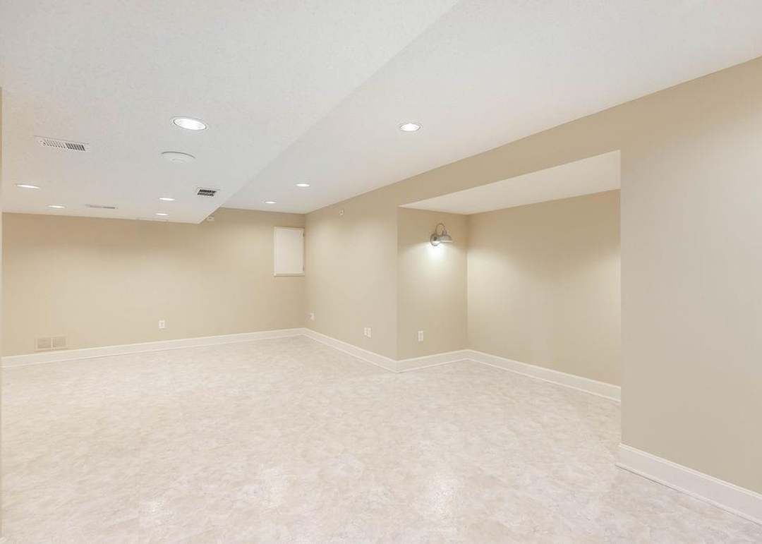 5908 W 153rd Terrace — photo 35