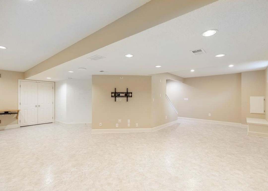 5908 W 153rd Terrace — photo 36