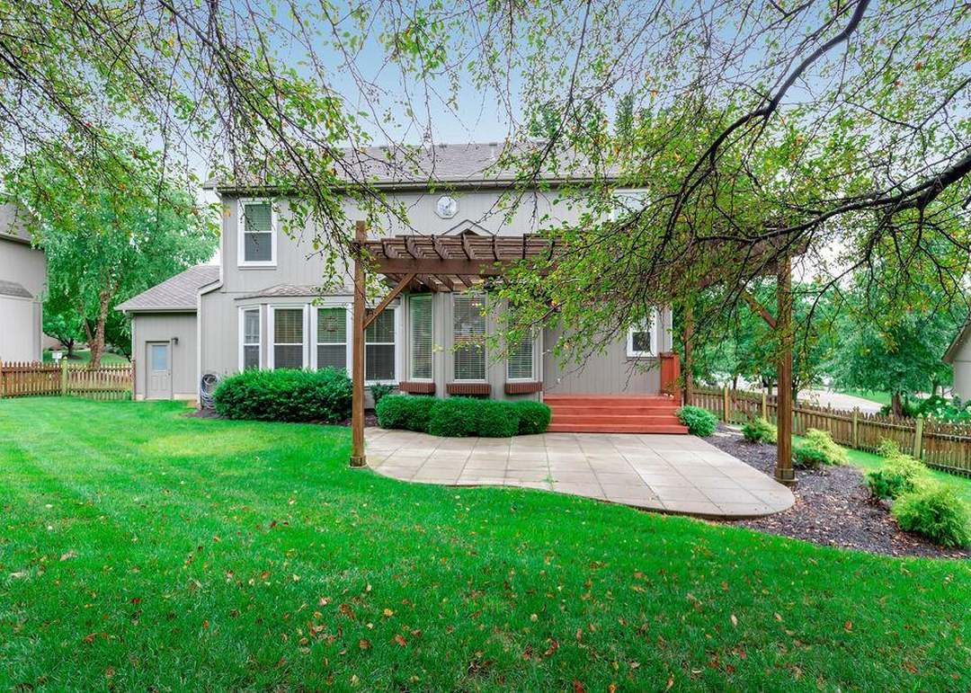 5908 W 153rd Terrace — photo 45