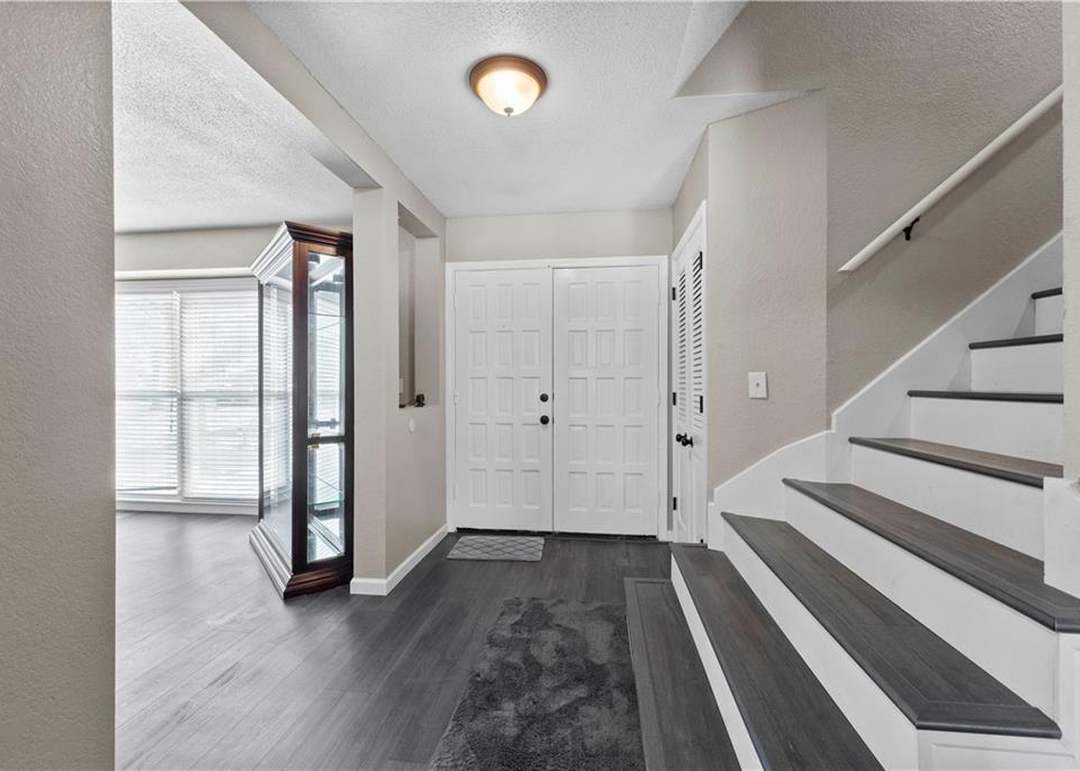 8168 N Kirkwood Drive — photo 9
