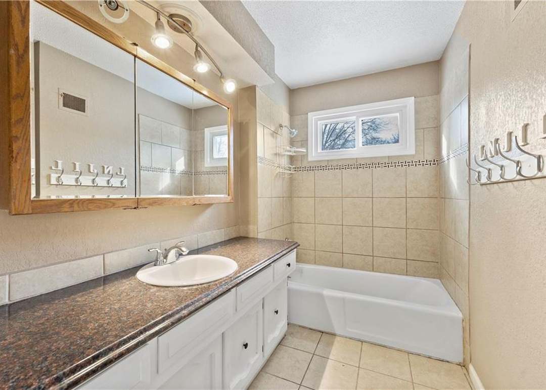8168 N Kirkwood Drive — photo 24