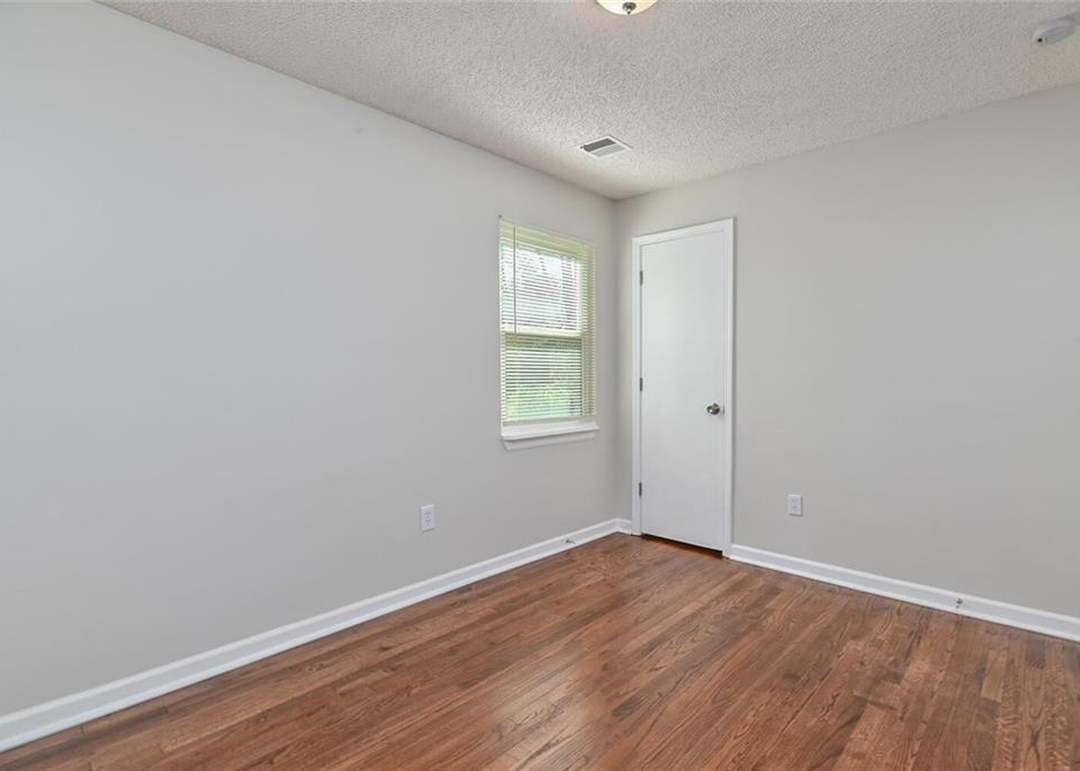 10615 W 56th Street — photo 15