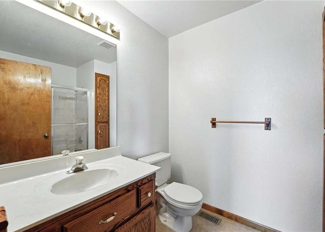 420 E Seybold Road — photo 17