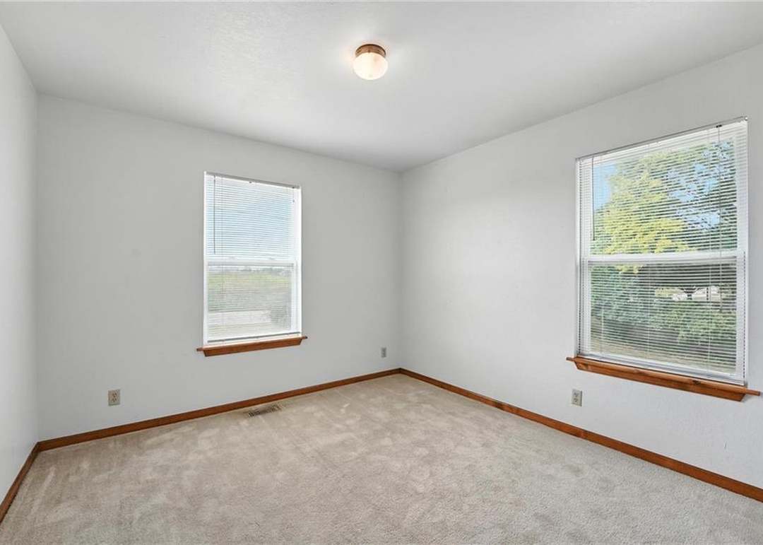 420 E Seybold Road — photo 19