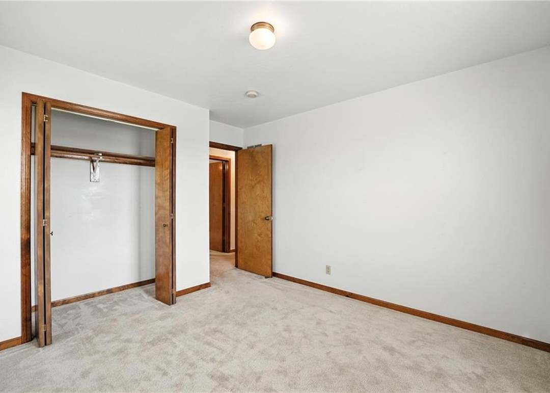420 E Seybold Road — photo 20