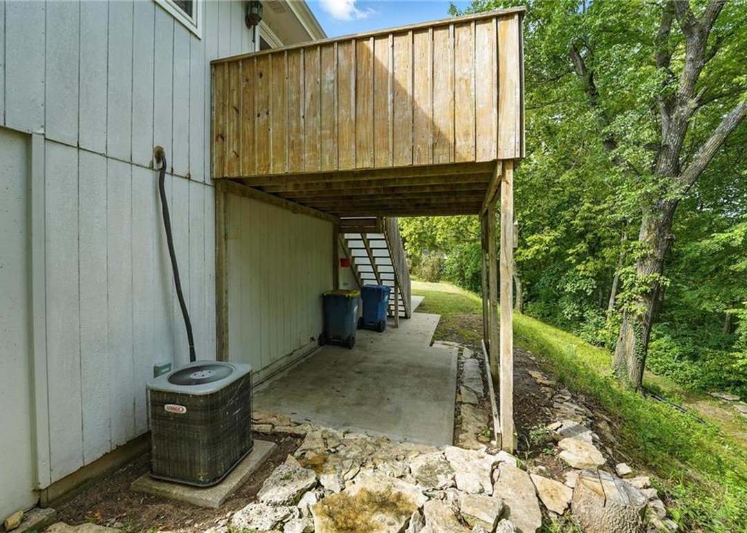 420 E Seybold Road — photo 32
