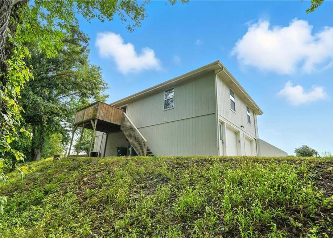420 E Seybold Road — photo 35