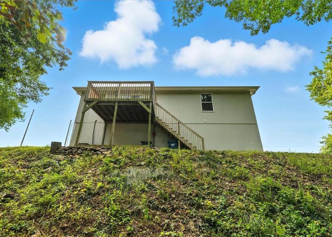 420 E Seybold Road — photo 36