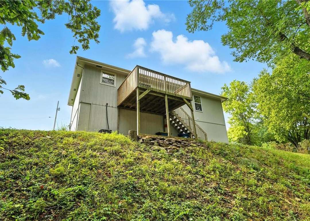 420 E Seybold Road — photo 37