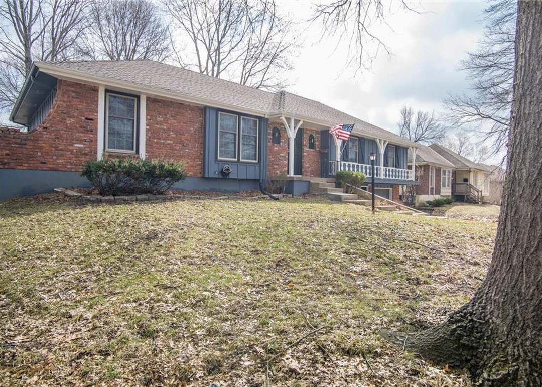 12913 Sycamore Avenue — photo 8