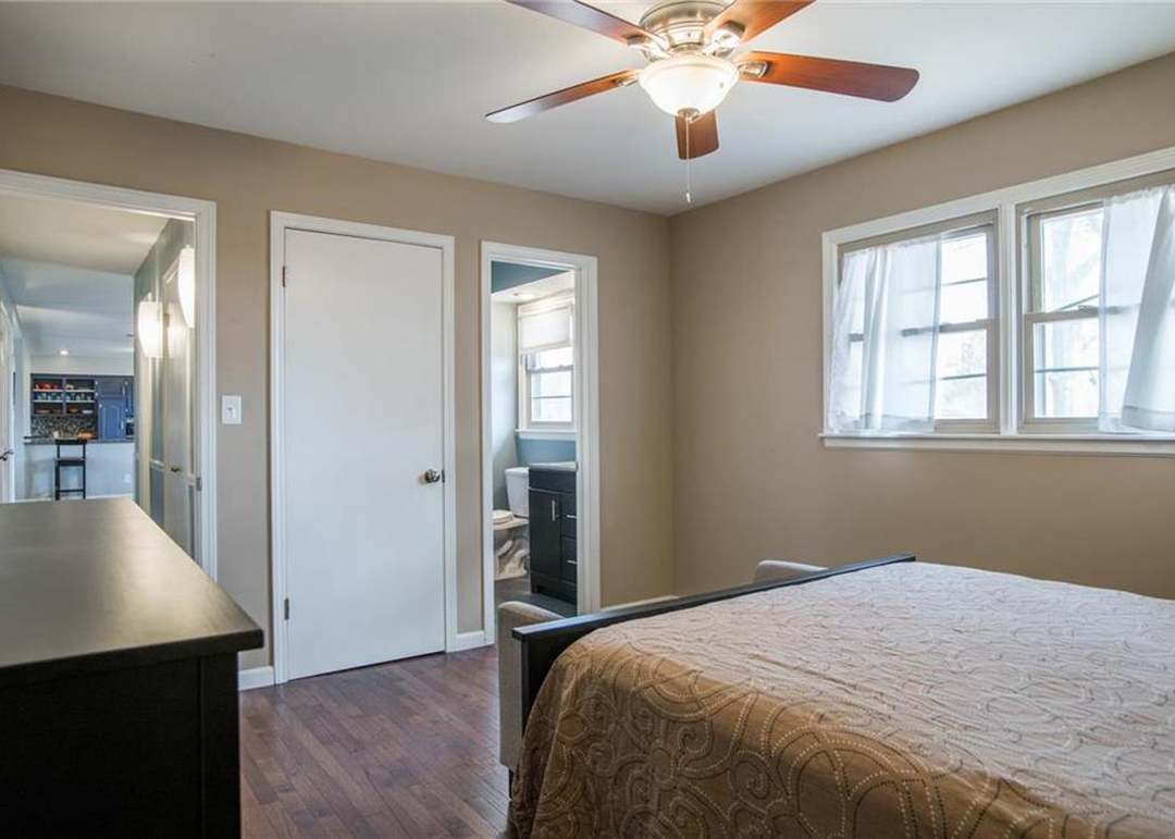 12913 Sycamore Avenue — photo 25