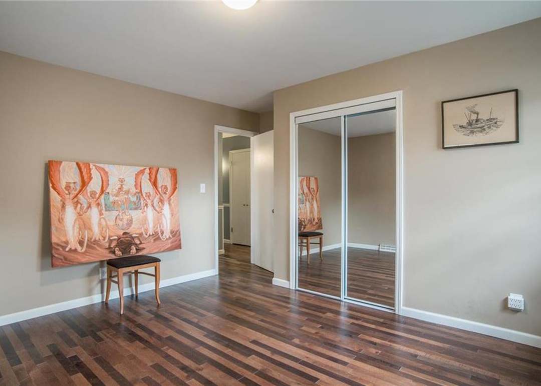 12913 Sycamore Avenue — photo 29