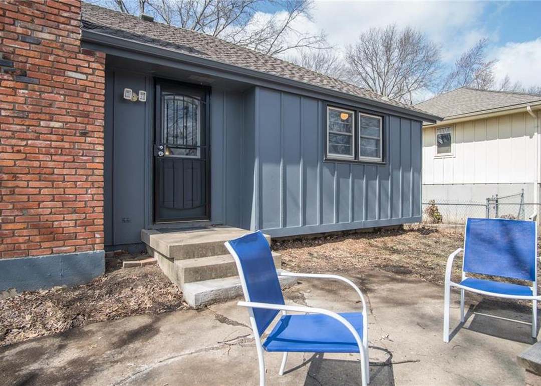12913 Sycamore Avenue — photo 36