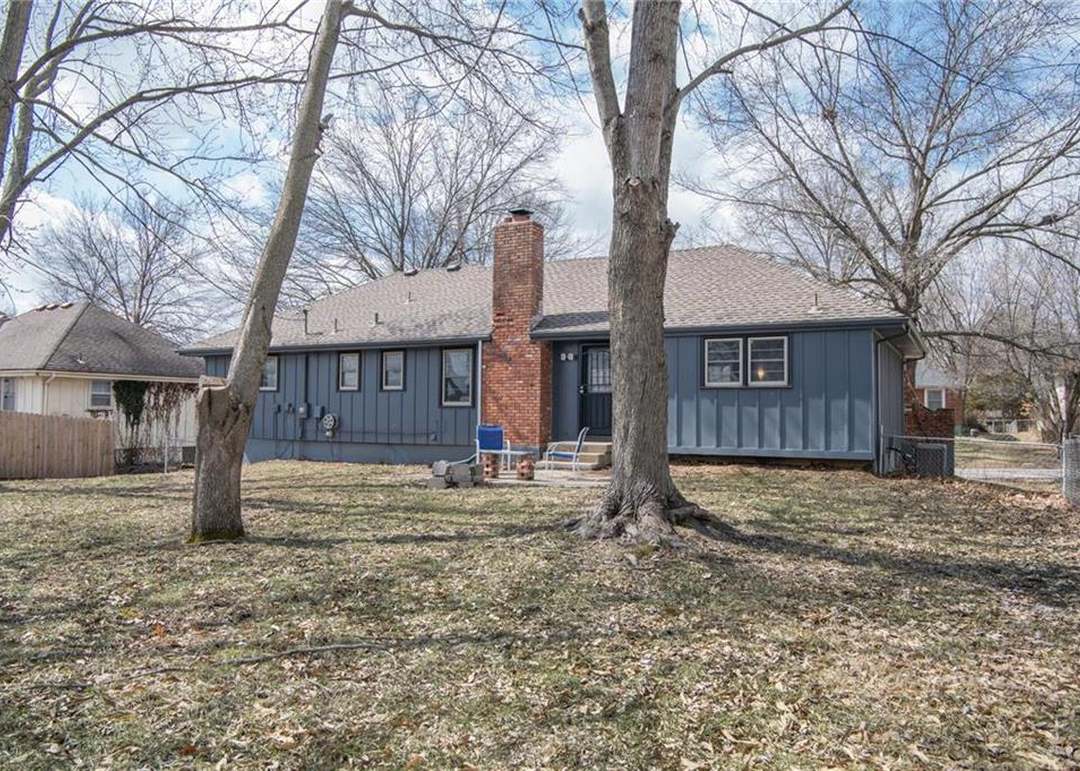 12913 Sycamore Avenue — photo 39