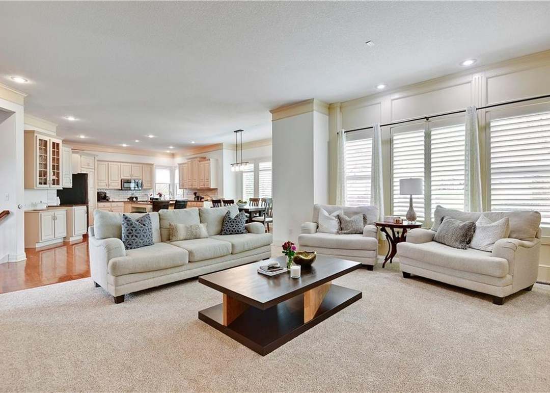14320 Outlook Street — photo 4