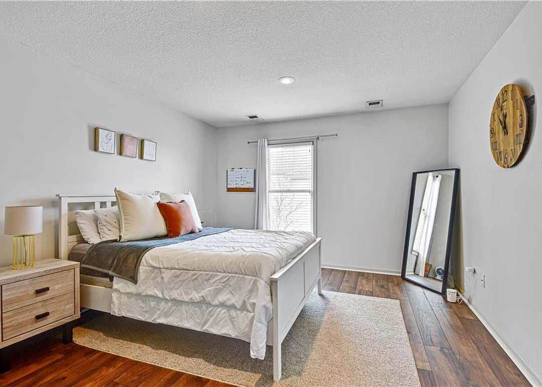 14320 Outlook Street — photo 32