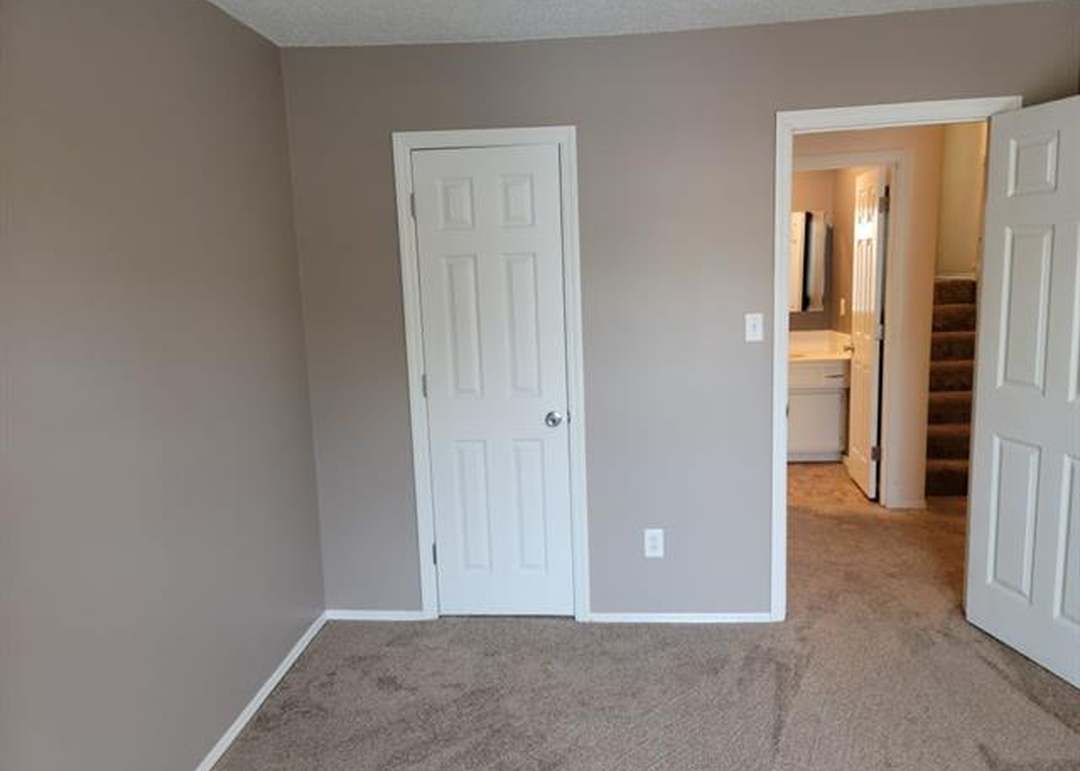 12115 W 66th Street — photo 5