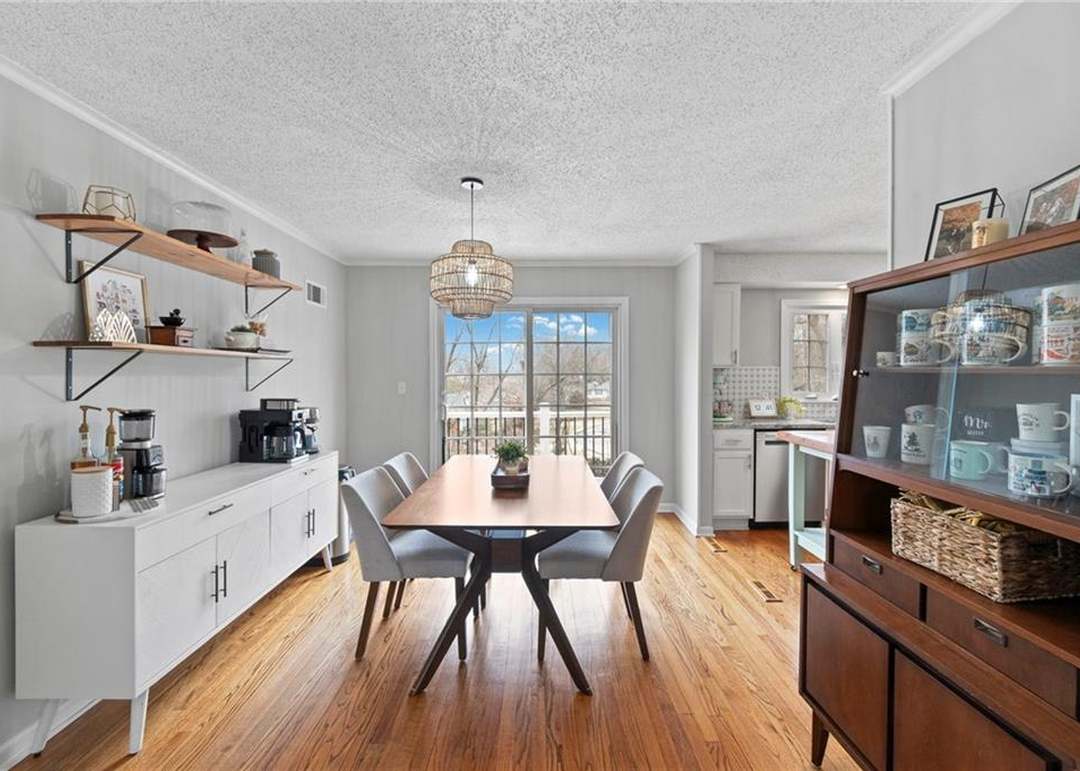 8522 W 56th Terrace — photo 13