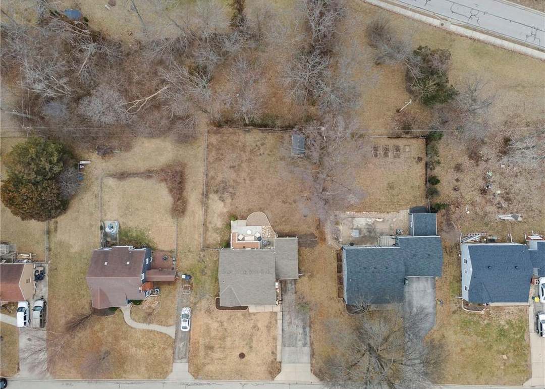 8522 W 56th Terrace — photo 33