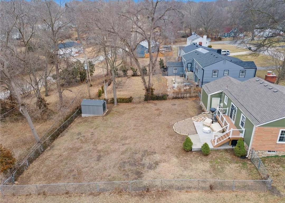 8522 W 56th Terrace — photo 34