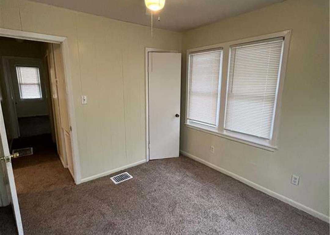 4619 S Benton Avenue — photo 7