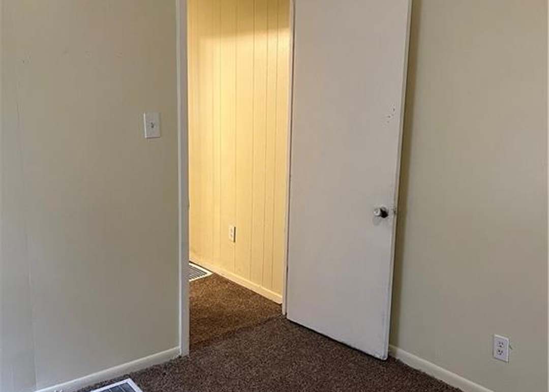 4619 S Benton Avenue — photo 15