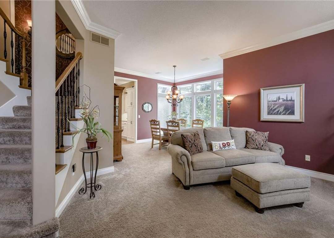 6401 Gladstone Drive — photo 6