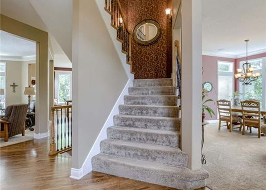 6401 Gladstone Drive — photo 11