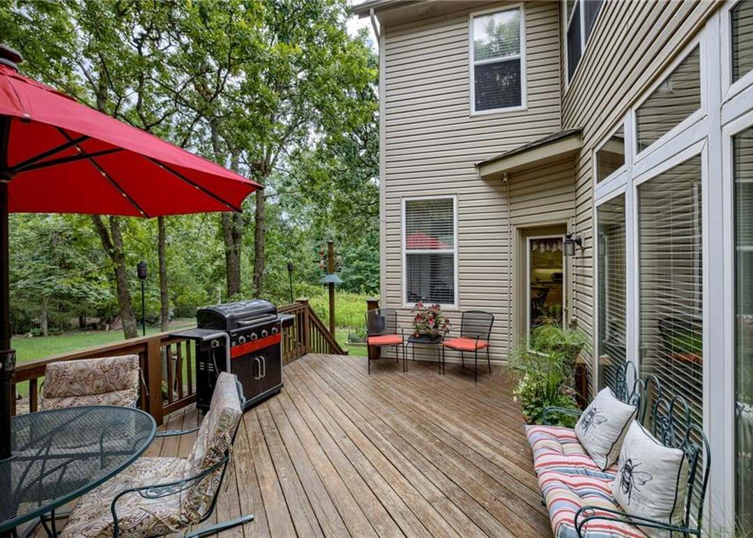 6401 Gladstone Drive — photo 32