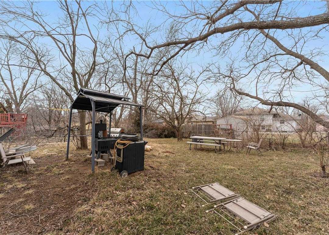 519 N Marion Street — photo 19