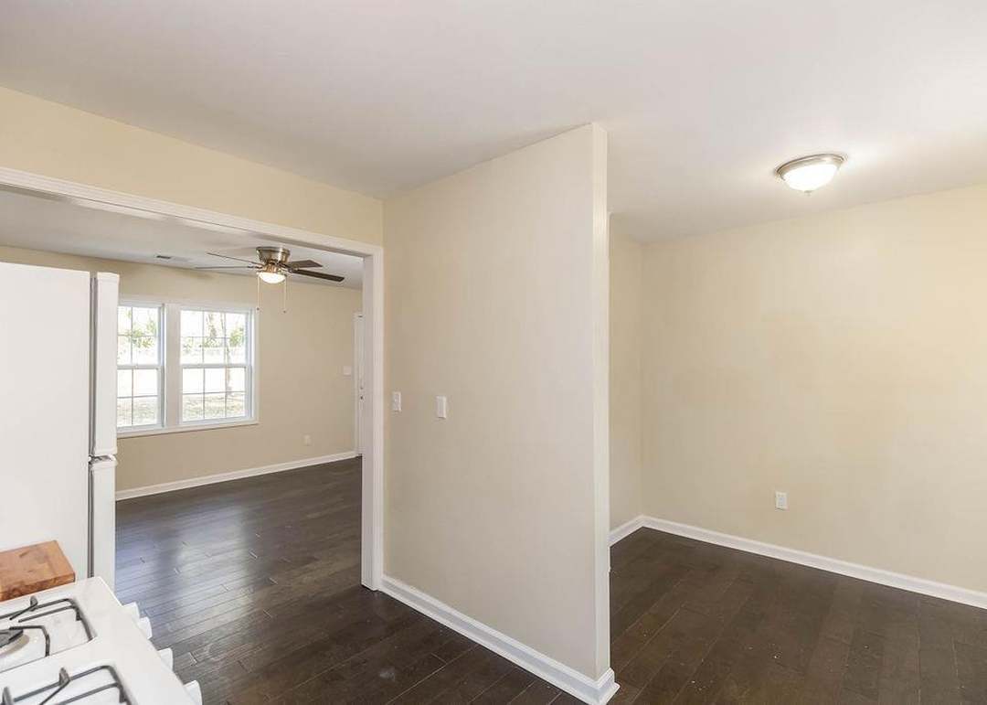 6119 Everett Avenue — photo 15