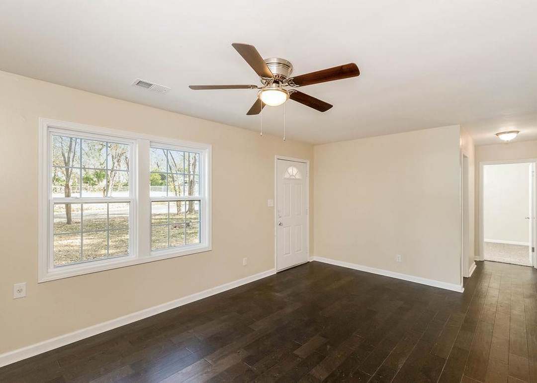6119 Everett Avenue — photo 17