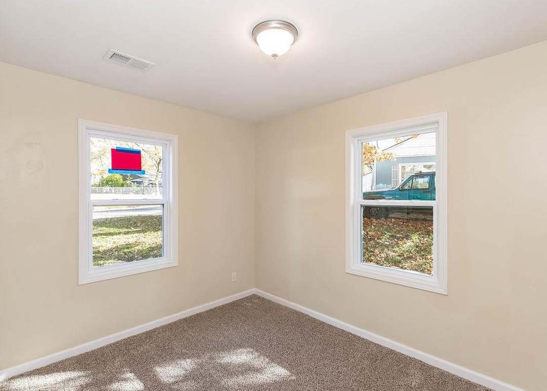 6119 Everett Avenue — photo 18