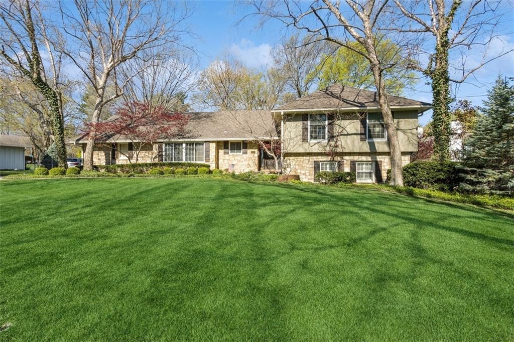 8200 Rosewood Lane — photo 1