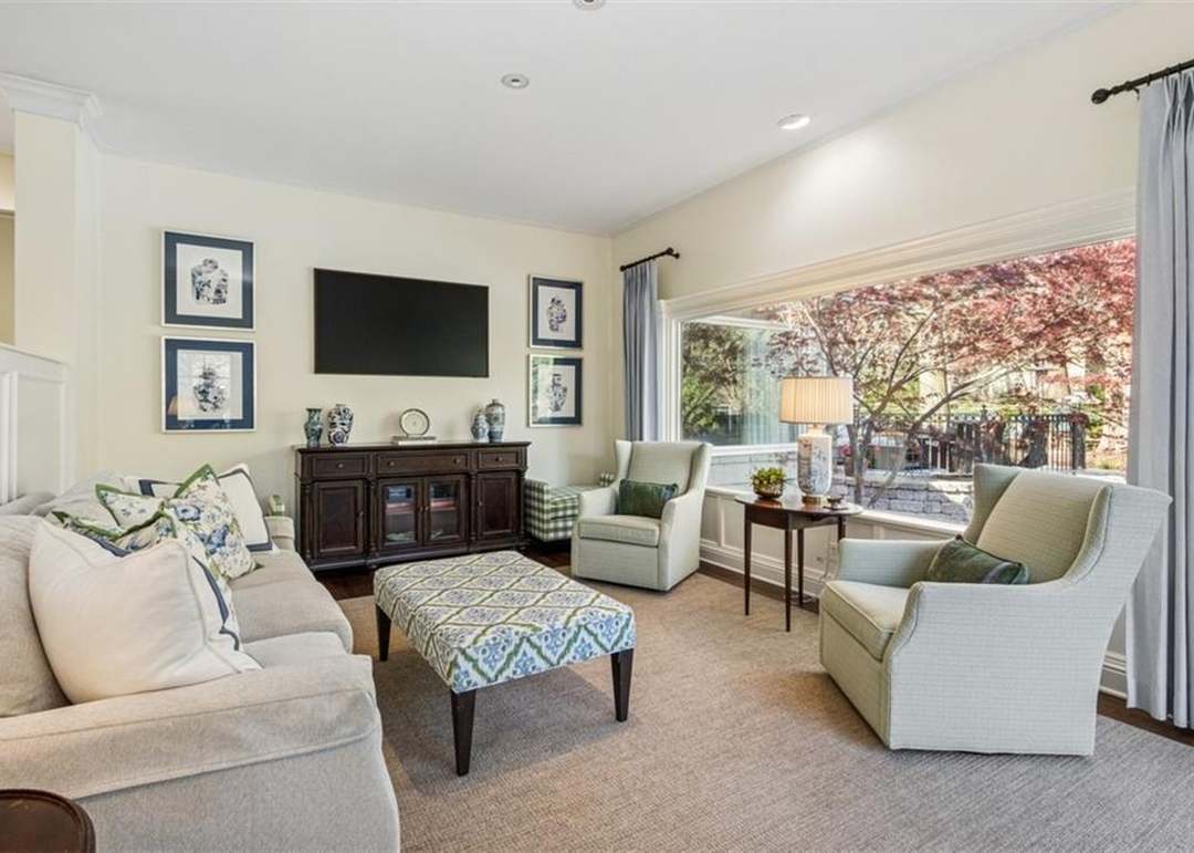 8200 Rosewood Lane — photo 12