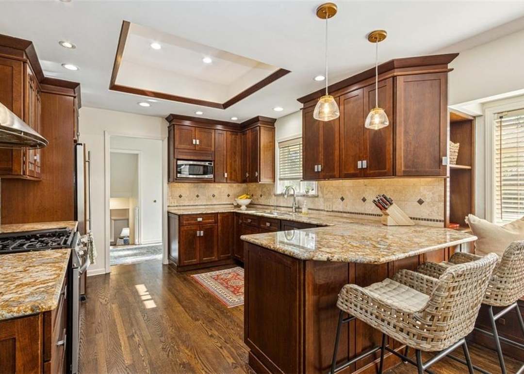 8200 Rosewood Lane — photo 14