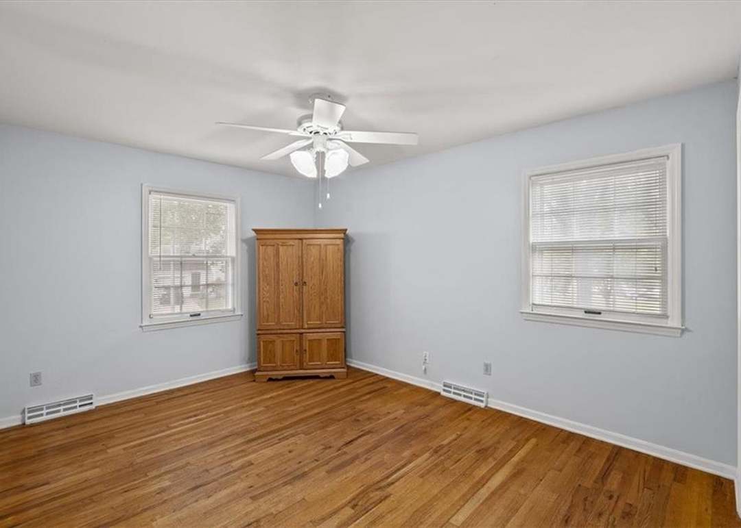 9812 Winslow Place — photo 5