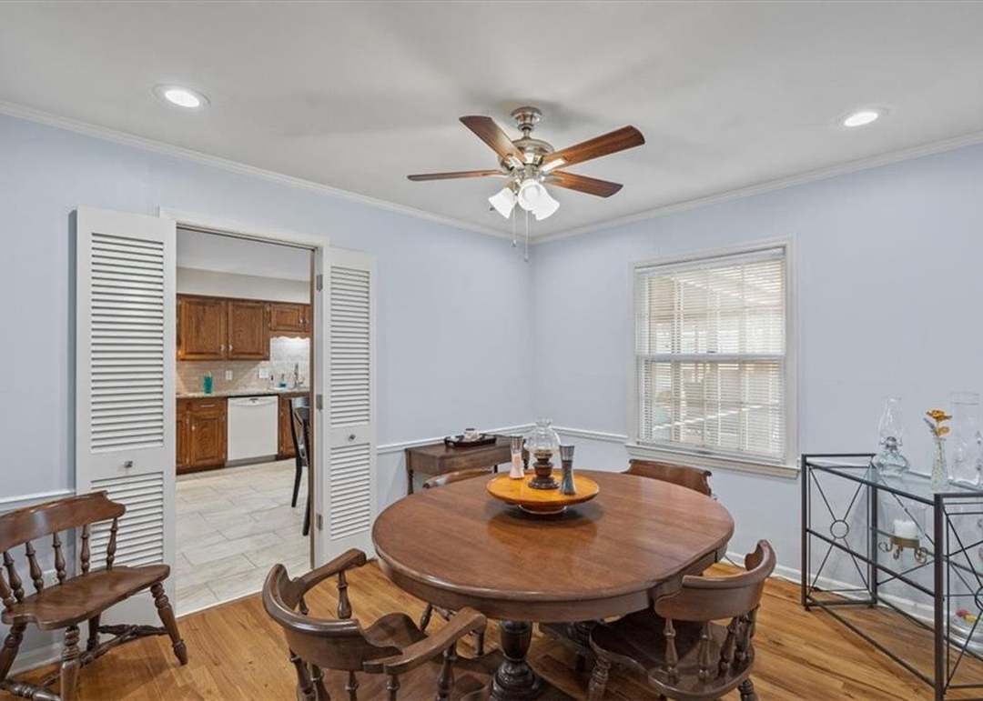 9812 Winslow Place — photo 11