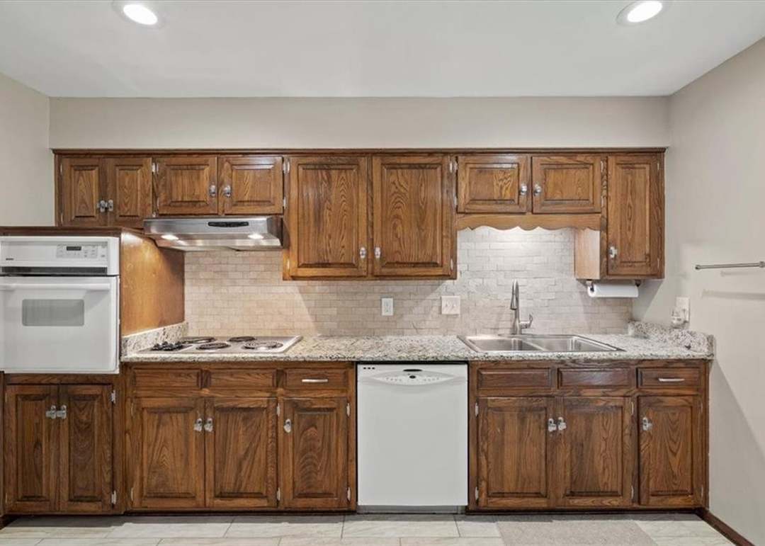 9812 Winslow Place — photo 12