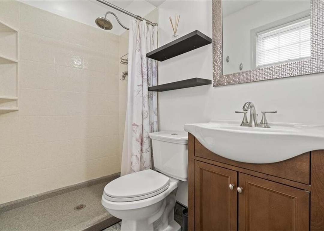 9812 Winslow Place — photo 16