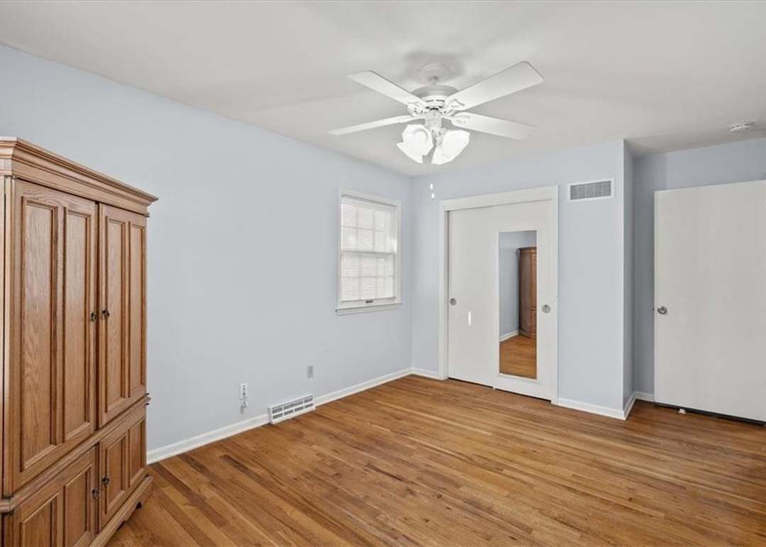 9812 Winslow Place — photo 18