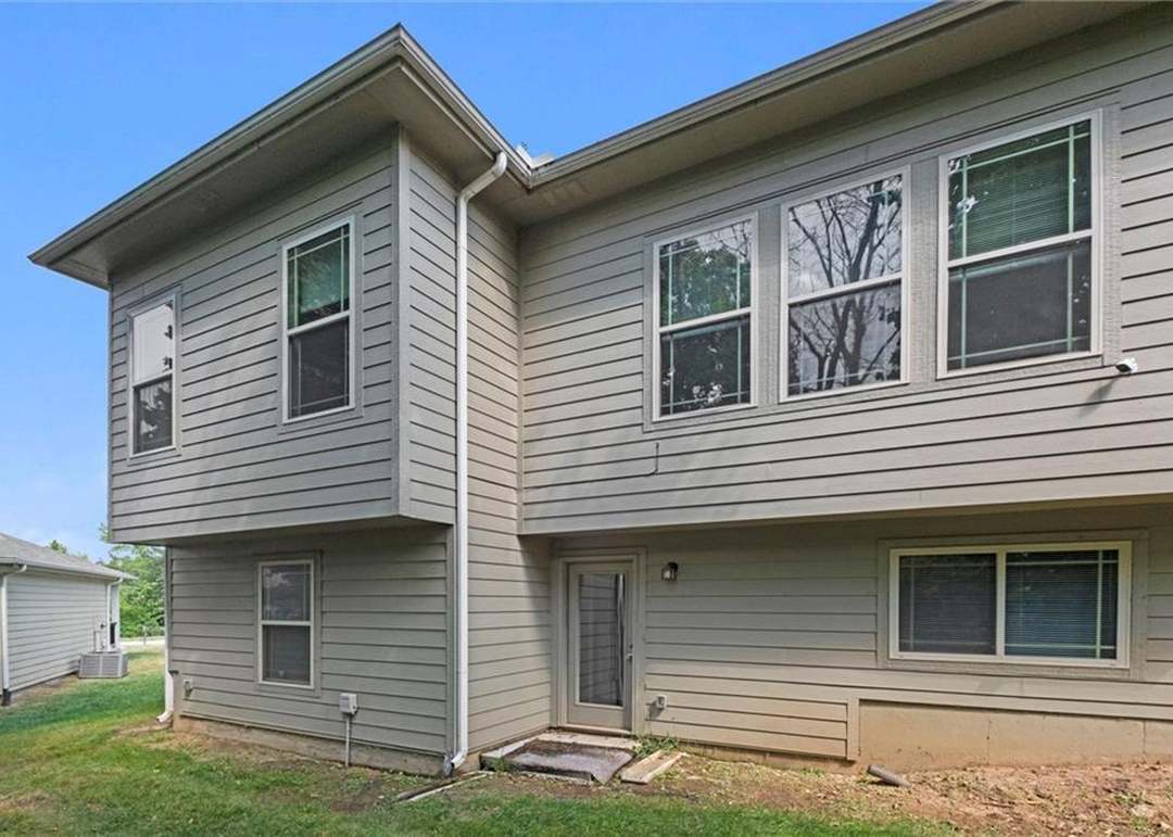 606 N 74th Street — photo 28